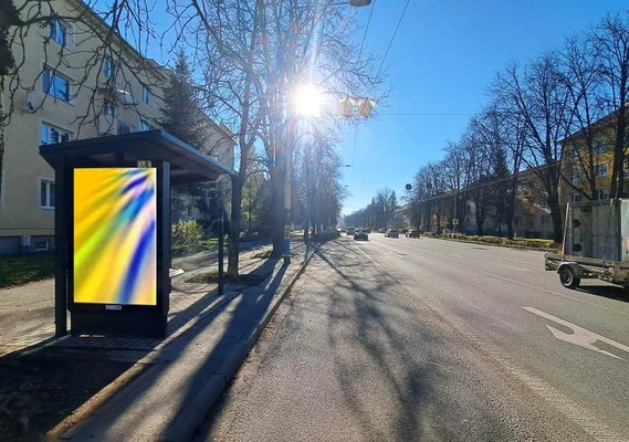 1027533