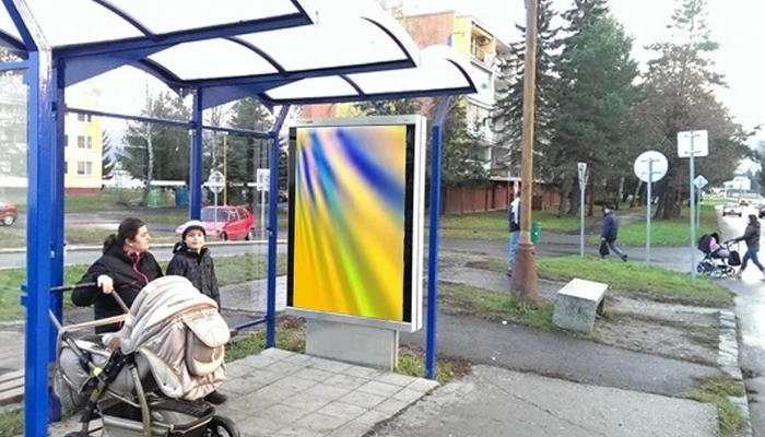 1027371